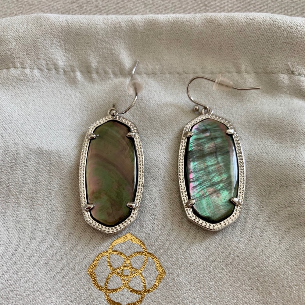 Kendra Scott Elle drop earrings